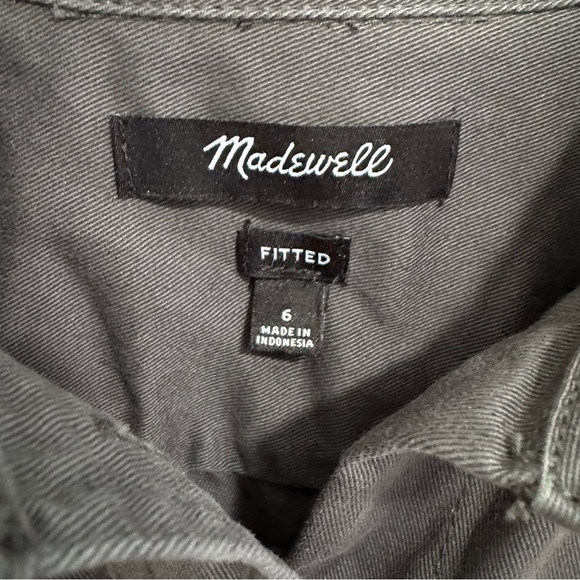 Madewell Darted Button Up Shirt in (Re)generative Chino - Picture 5 of 8
